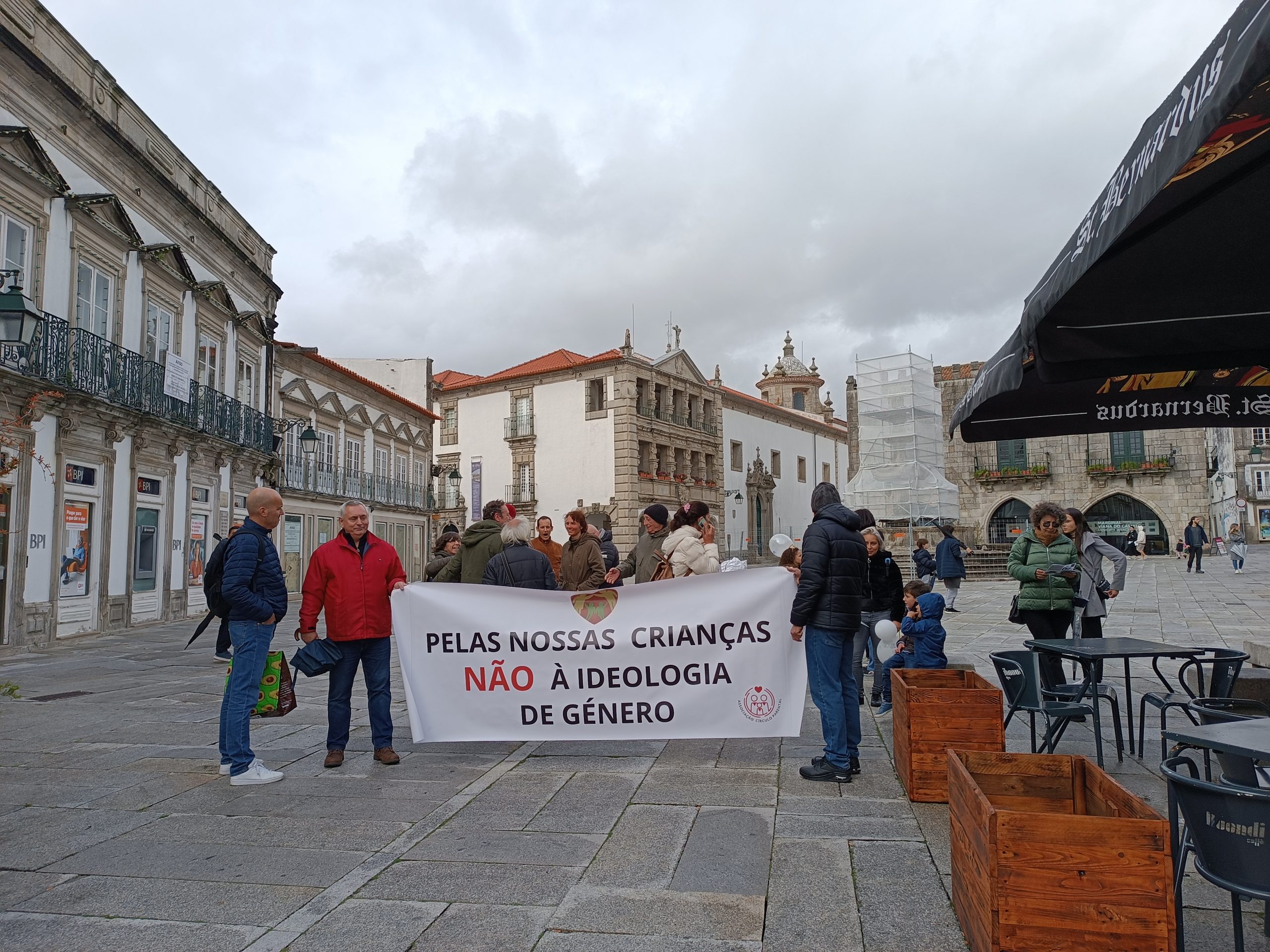 Viana do Castelo marchou contra a ideologia de género