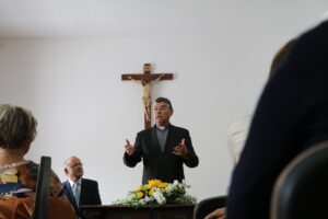 Bispo diocesano pede «laboratórios de paz e de concórdia» para mundo em guerra