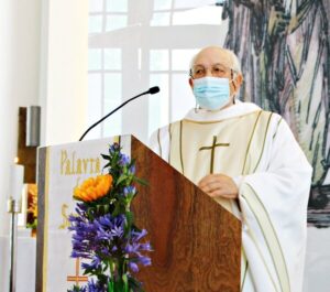 Igreja da Sagrada Família acolheu o 50º aniversário sacerdotal do Pe. Coutinho