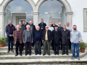 Mais de uma dezena de padres participaram em retiro