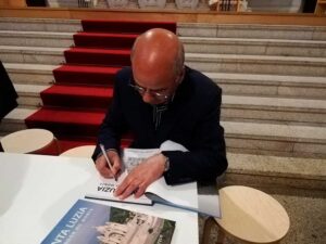 António Carvalho apresenta obra sobre Santuário de Santa Luzia